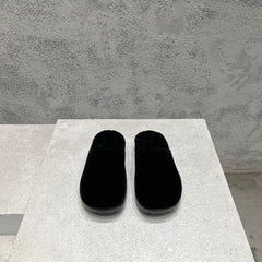 SNAP SLIPPER IN BLACK SUEDE AND SHEARLING LINING