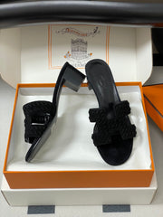 HM 25S ORAN HIGH‑HEEL SANDAL IN BLACK SUEDE AND LAMBSKIN