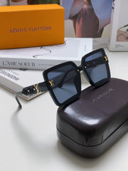 SQUARE SUNGLASS 567456 IN BLACK ACETATE EMBOSSED LOGO