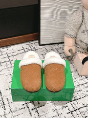 REGGIE SLIPPER IN BRONZE BROWN SUEDE AND SHEARLING LINING