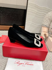 BELLE VIVIER PUMPS IN BLACK VELVET