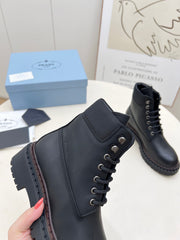 PRADA 25S LACE UP BOOTS BLACK CALFSKIN