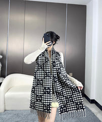 GUCCI 25S SCARF 220 IN CASHMERE 732134