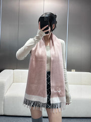 LV SCARF 180 CM IN CASHMERE 700795
