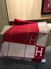 AVALON III THROW BLANKET 175 CM IN CHERRY RED WOOL AND CASHMERE 351743