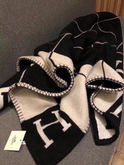 AVALON III THROW BLANKET 175 CM IN BLACK WOOL AND CASHMERE 351744