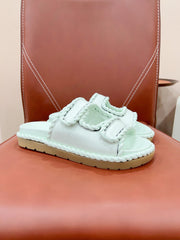 REFINED DAD SANDAL IN PISTACHIO GREEN LAMBSKIN MULE