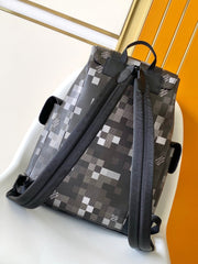 LV 25S CHRISTOPHER BACKPACK 47 IN DAMOFLAGE BLACK CALFSKIN