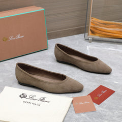 CLASSIC BALLET SHOES IN HEAVY BROWN SUEDE