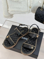 FLAT CHAIN HEART SANDAL IN BLACK LAMBSKIN