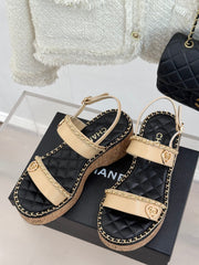 THICK-SOLED CHAIN HEART SANDAL IN BISQUE BEIGE LAMBSKIN