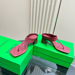 MARELLA THONG IN CURRANT RED LEATHER WITH SIGNATURE INTRECCIATO INSOLE 55 MM