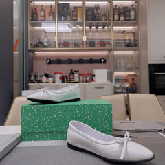 RHINESTONE BALLET FLATS WITH BOW IN WHITE WAX-OIL SHEEPSKIN