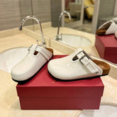 FUSSFRIEND WHITE PATENT CALFSKIN LEATHER SABOT