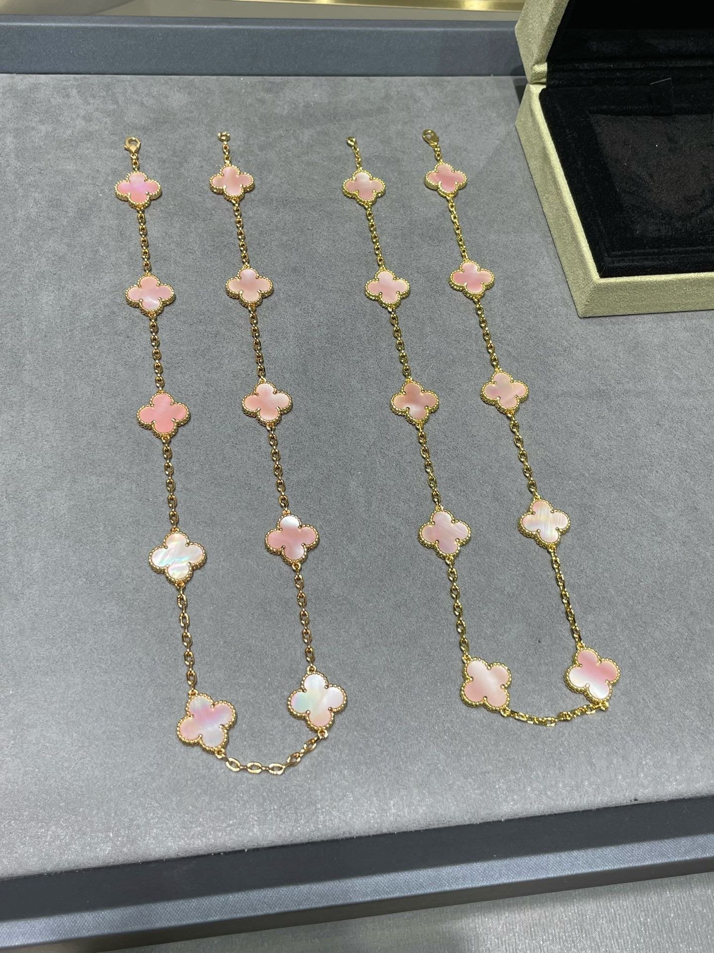 CLOVER 10 MOTIF PINK MOP