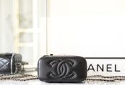 CC VANITY CASE 17 BLACK LAMBSKIN SILVER HARDWARE