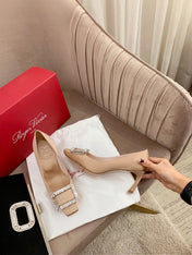 TROMPETTE PUMPS IN BEIGE SILK CRYSTAL BUCKLE