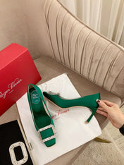 TROMPETTE PUMPS IN GREEN SILK CRYSTAL BUCKLE