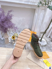 PILLOW COMFORT ANKLE BOOTS IN ARMY GREEN NYLON