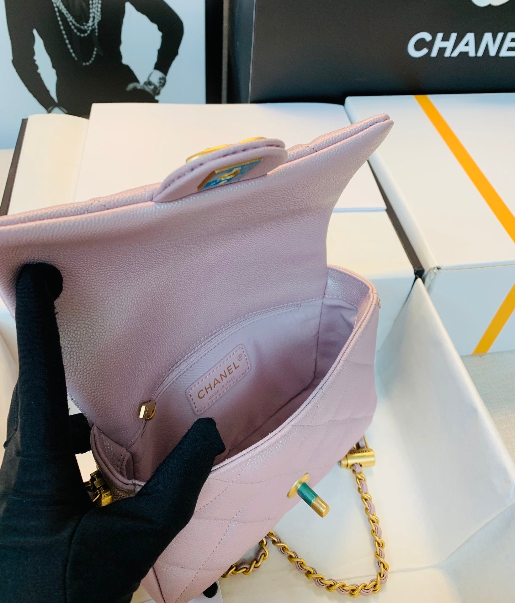 CHANEL 25S CLASSIC FLAP 19 CM IN MAUVE PINK CAVIAR LEATHER WITH GOLD HARDWARE