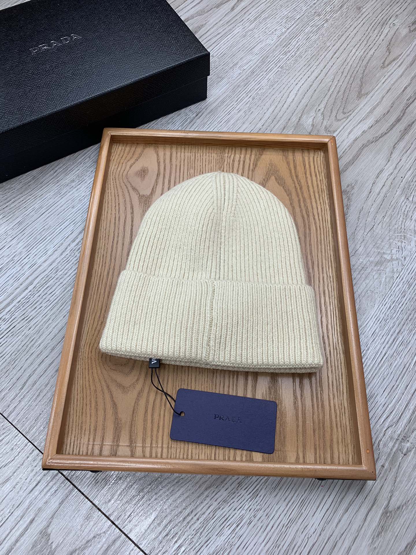 BEANIE HAT IN BISQUE BEIGE WOOL 431355