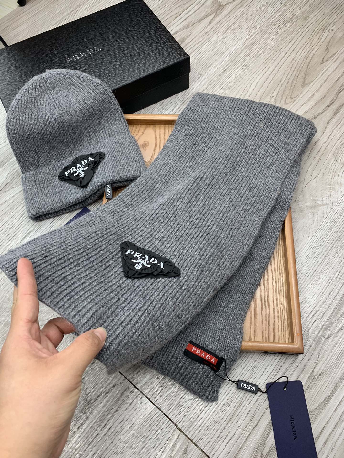 SET SCARF AND HAT IN MOUSE GRAY WOOL AND RABBIT FUR 386078