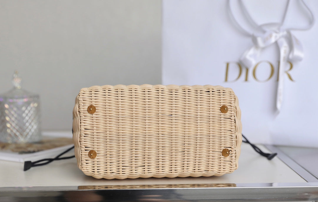 LADY 24 BASKET BAG IN BLACK OBLIQUE JACQUARD MIX BEIGE WICKER