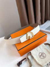 BOUCLE BELT BUCKLE & REVERSIBLE KHAKI BROWN AND WHITE LEATHER STRAP 38MM GOLD HARDWARE