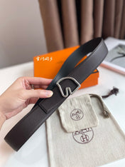 BOUCLE BELT BUCKLE & REVERSIBLE CHOCOLATE BROWN AND BLACK LEATHER STRAP 38MM SILVER HARDWARE