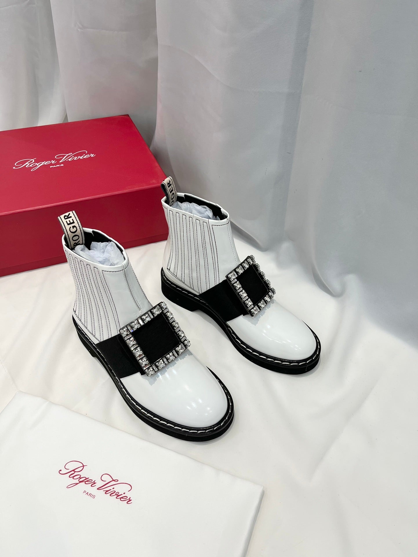 VIV' RANGERS CHELSEA BOOTIES IN WHITE CALFSKIN CRYSTAL BUCKLE