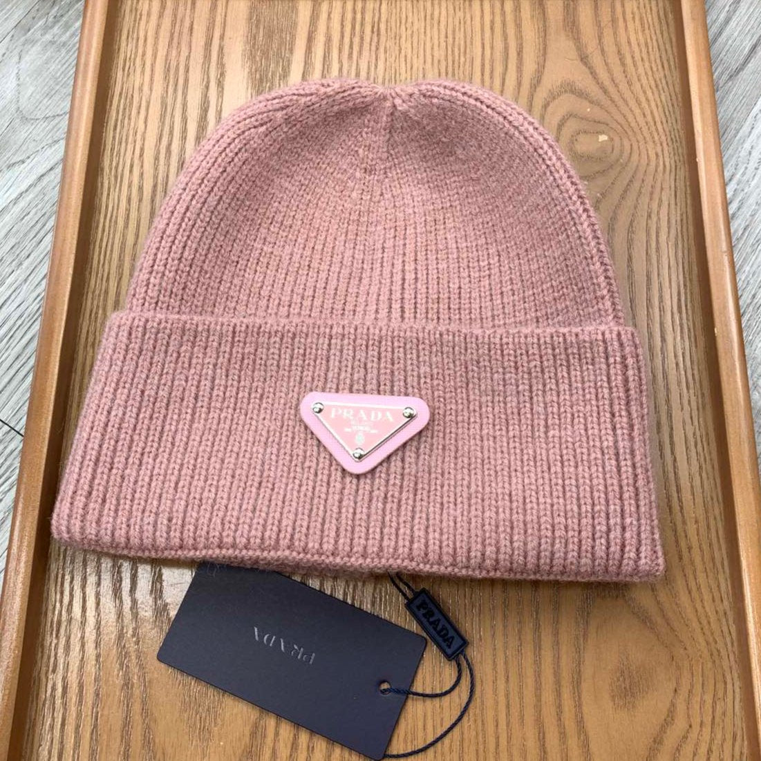 BEANIIE HAT IN CREPE PINK WOOL 335034