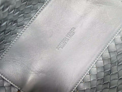 MINI CABAT 20 IN ONYX BLACK LAMBSKIN