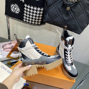 LAUREATE PLATFORM BOOTS IN WHITE CALFSKIN AND COIN GRAY SUEDE