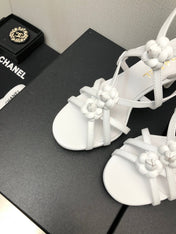 FLORAL HIGH HEEL SANDAL IN WHITE LAMBSKIN