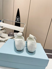 BALLET FLATS POINTED TOE IN WHITE SHINY CALFSKIN ATTACHED FLOWERS