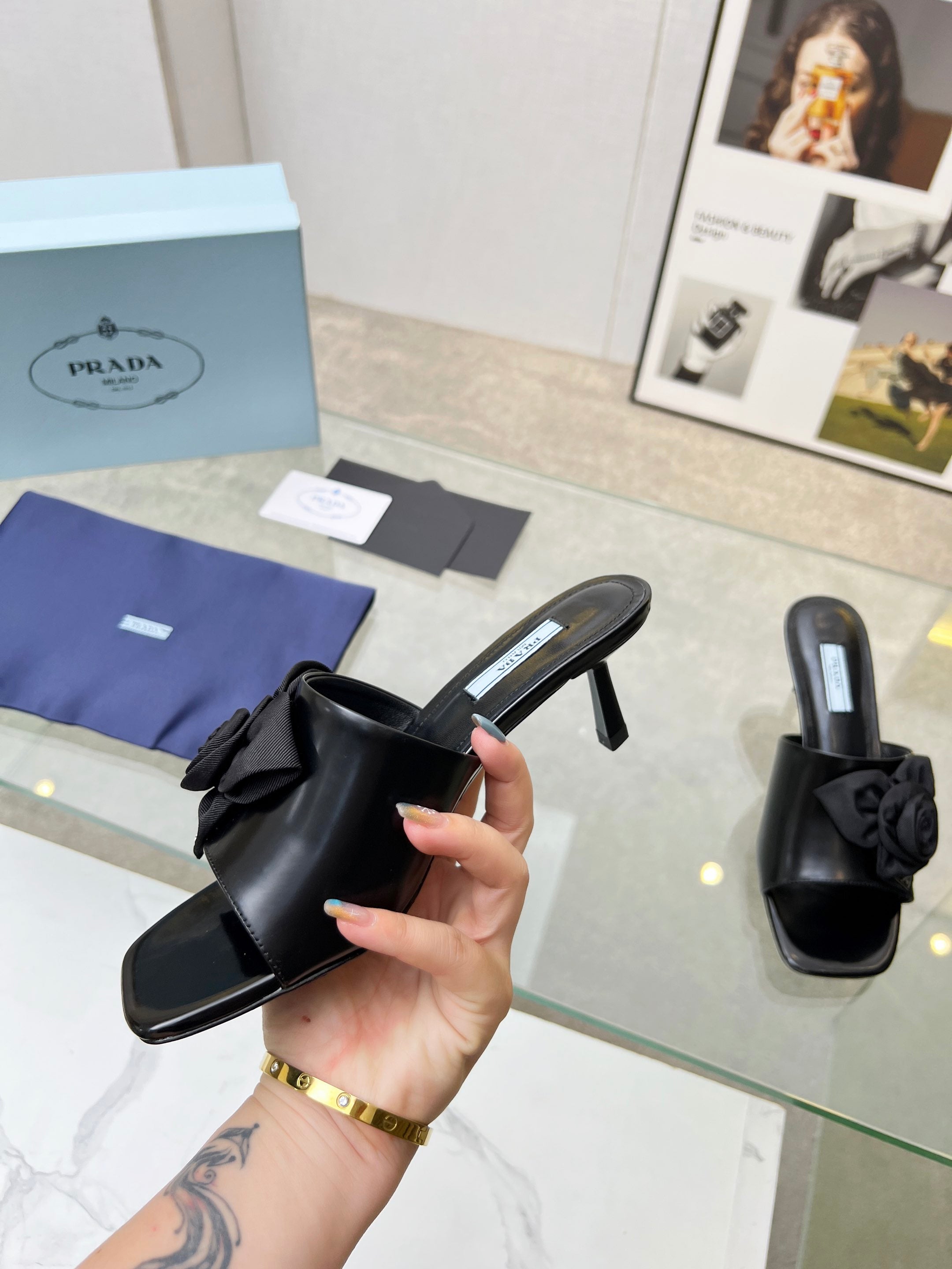 PRA FLOWER POINTED HEELS 55 BLACK CALFSKIN