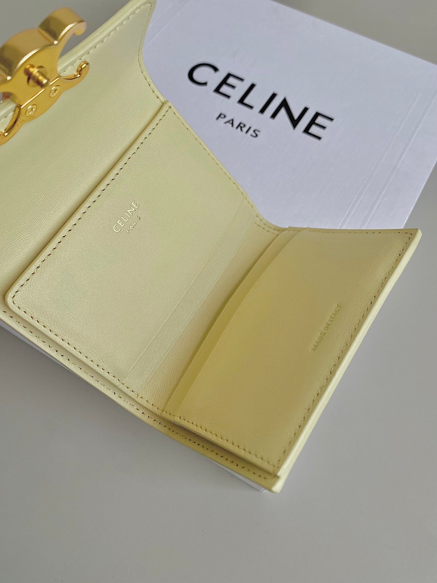TRIOMPHE 9 WALLET TWO-IN-ONE YELLOW PASTEL CALFSKIN