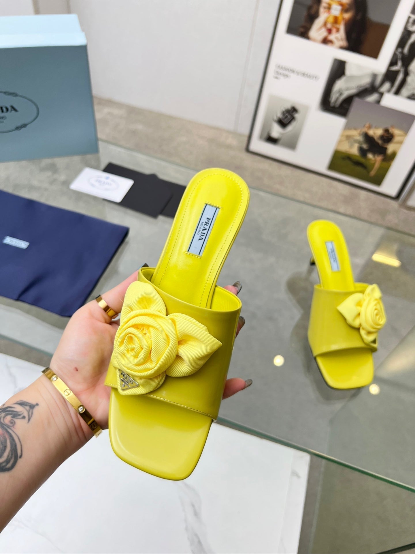 PRA FLOWER POINTED HEELS 55 LEMON CALFSKIN