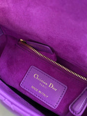 LADY 17 IN VIOLET PURPLE LAMBSKIN WITH CANNAGE PATTERN