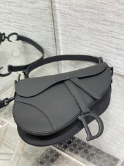SADDLE BAG 24 IN BLACK CALFSKIN BLACK HARDWARE