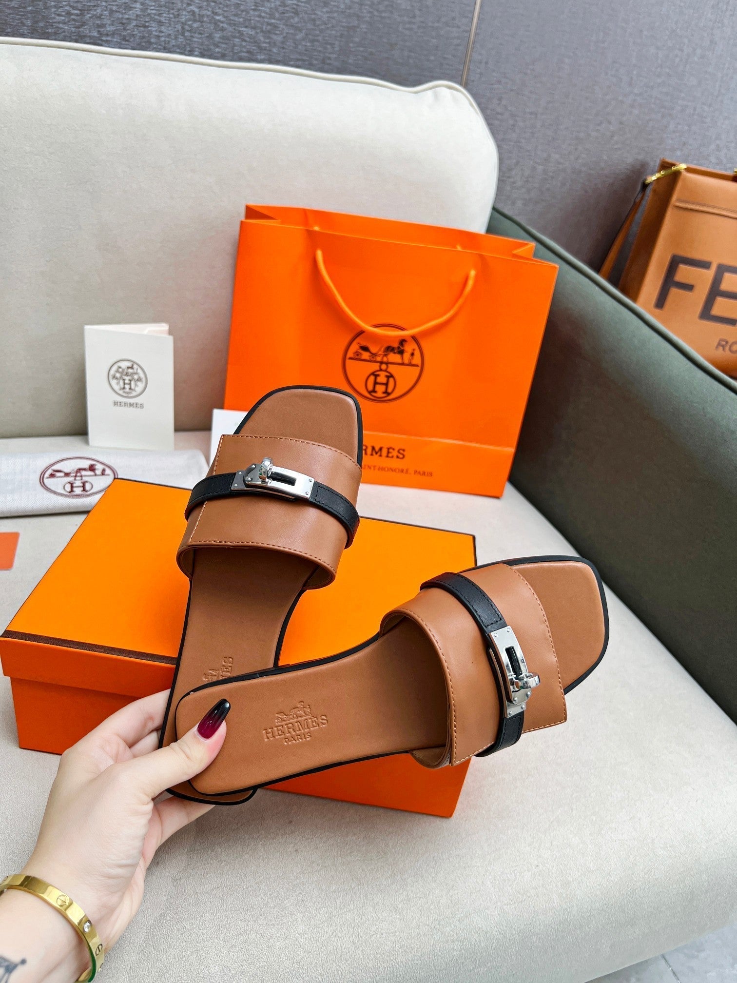 Giulia Sandal Brown Black Calfskin