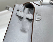 KELLY 25CM IN GRIS PERLE EPSOM CALFSKIN PALLADIUM HARDWARE
