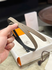 HM FOCUS BUCKLE & REVERSIBLE BLACK AND CAMEL BROWN LEATHER STRAP 13MM COPPER HARDWARE