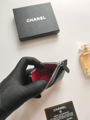 CC ZIPPED CARD HOLDER 11.5 BLACK GRAINED CALFSKIN GOLD ICON