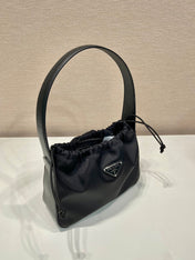 SMALL DRAWSTRING BAG 23 IN BLACK RE-NYLON