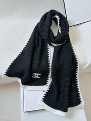 CHANEL 25S SCARF 200 IN CASHMERE 740365