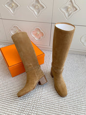 HM 25S TALL BOOTS 50 MM IN BROWN SUEDE WITH GOLD HARDWARE