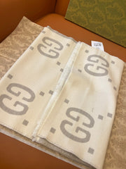 GUCCI 25S SCARF 190 IN WOOL SILK 636368