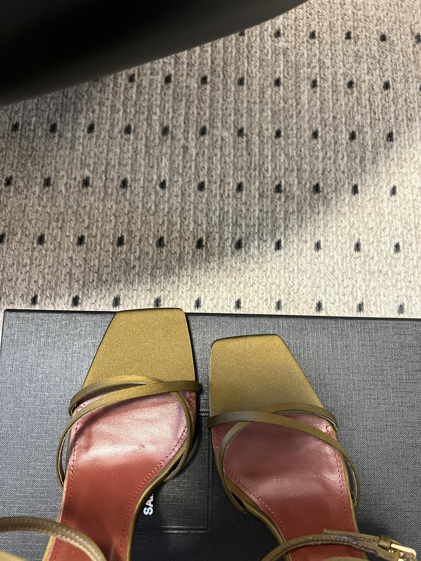 YSL HIGH HEEL SANDALS IN GOLD CALFSKIN