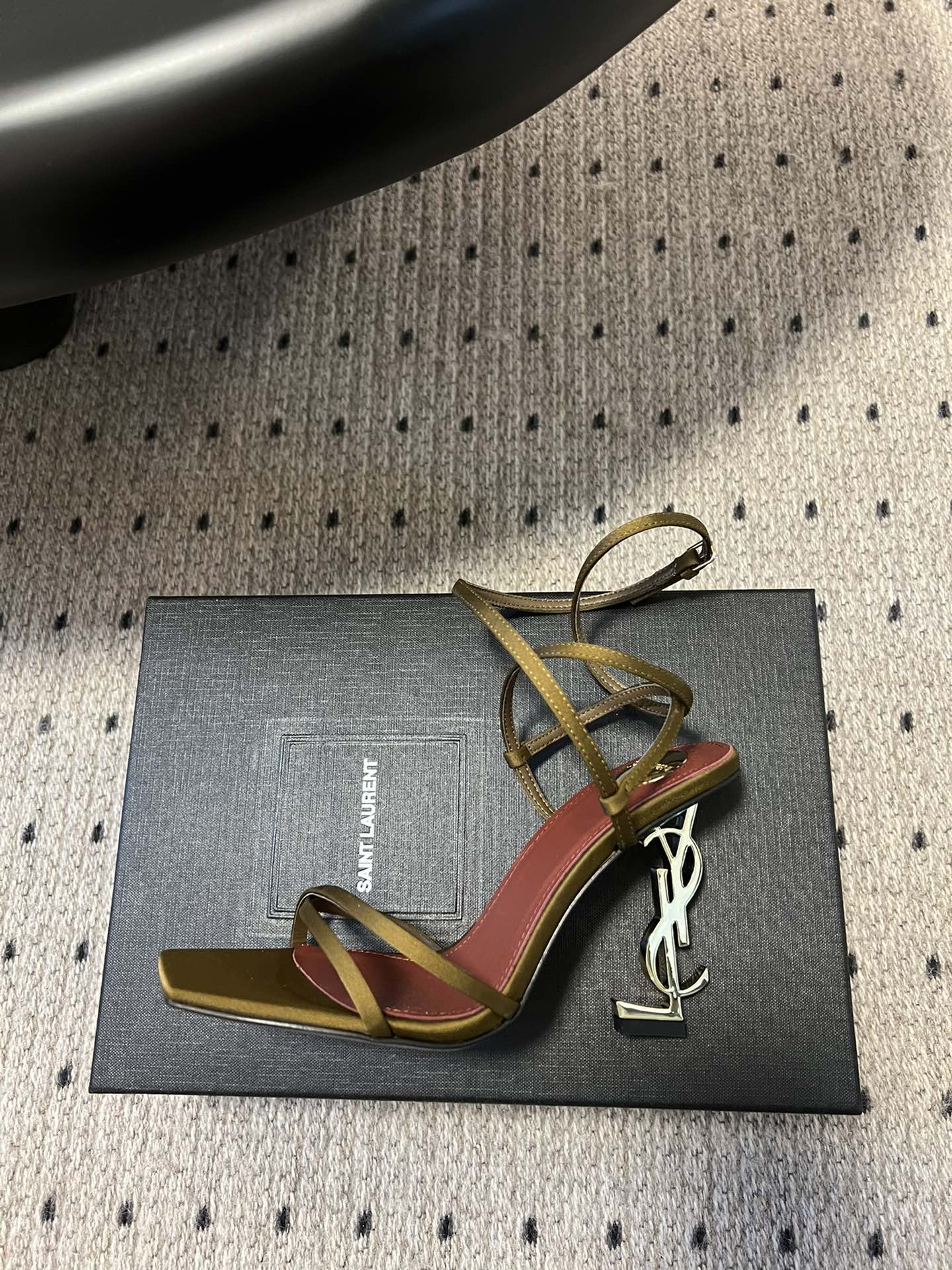 YSL HIGH HEEL SANDALS IN GOLD CALFSKIN